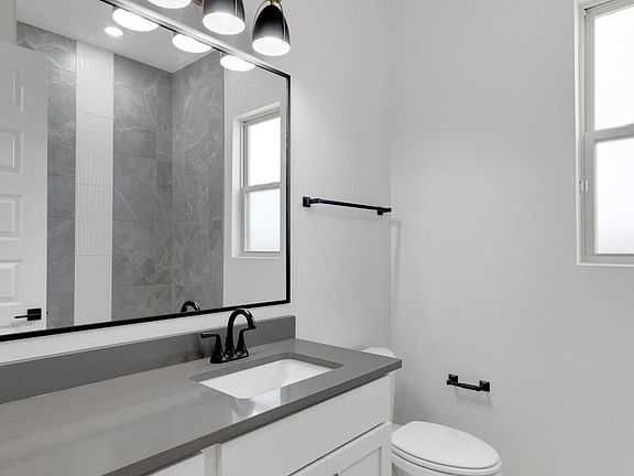 5th image of 6058 Mint Park St