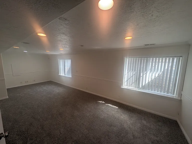 5750 S Dynasty Oaks Cir W — Photo 26