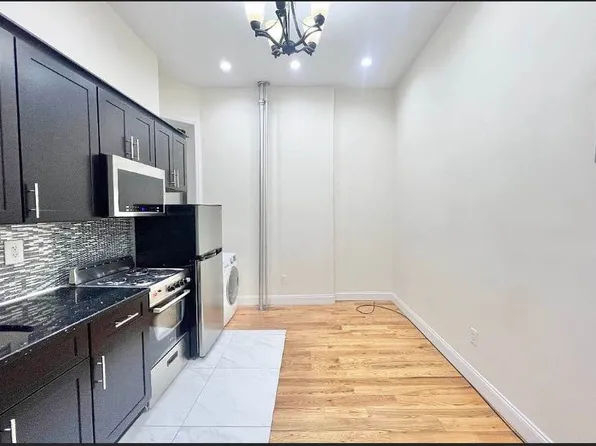 30 Rogers Avenue 1A image 1 of 5