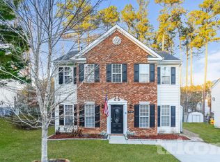 1829 Elkpark Dr, Raleigh, NC 27610