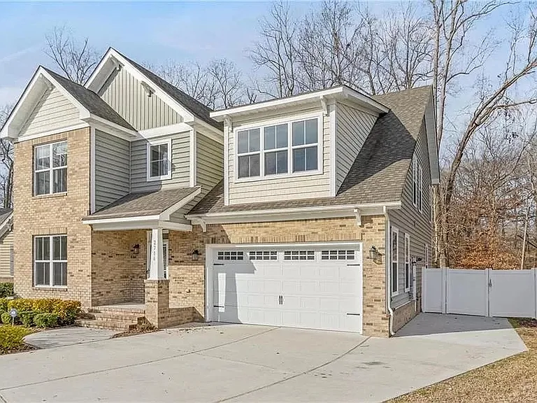 2716 River Watch Dr — Photo 3
