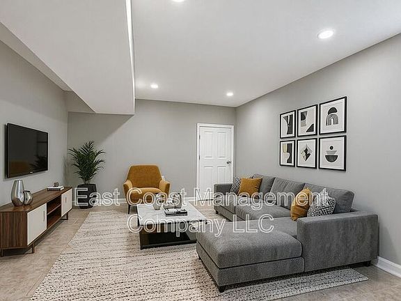 5th image of 2200 N Rosedale St