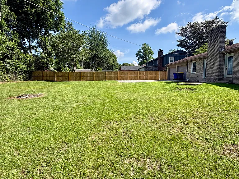 2605 Yuma Dr — Photo 11