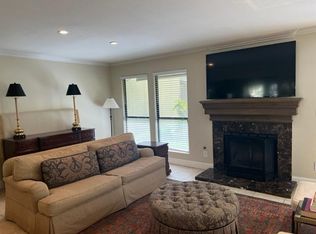 931 E Foxhill Dr, Fresno, CA