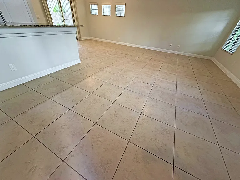9650 Volk Ave — Photo 18