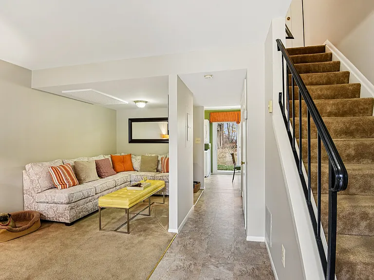 Howard Hills Rental Townhomes and Duplexes — Photo 65