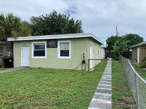 3rd image of 728 Truman Ave #3