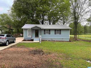 2056 Nixon Rd, Bessemer, AL 35022