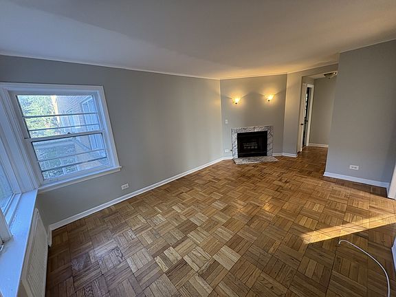 2nd image of 524 Michigan Ave APT 1S