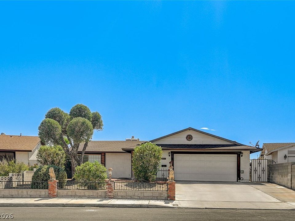 1st image of 3573 Moraga Dr