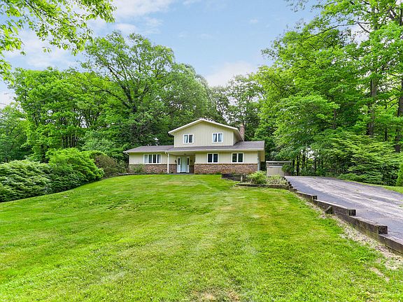 2nd image of 11380 Lakeshore Dr