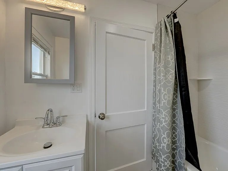 41 E High St #31 — Photo 12