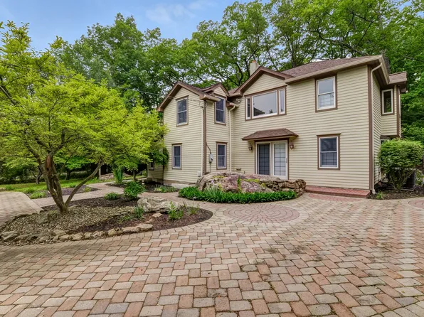 27 Fairmount Rd W, Califon, NJ 07830