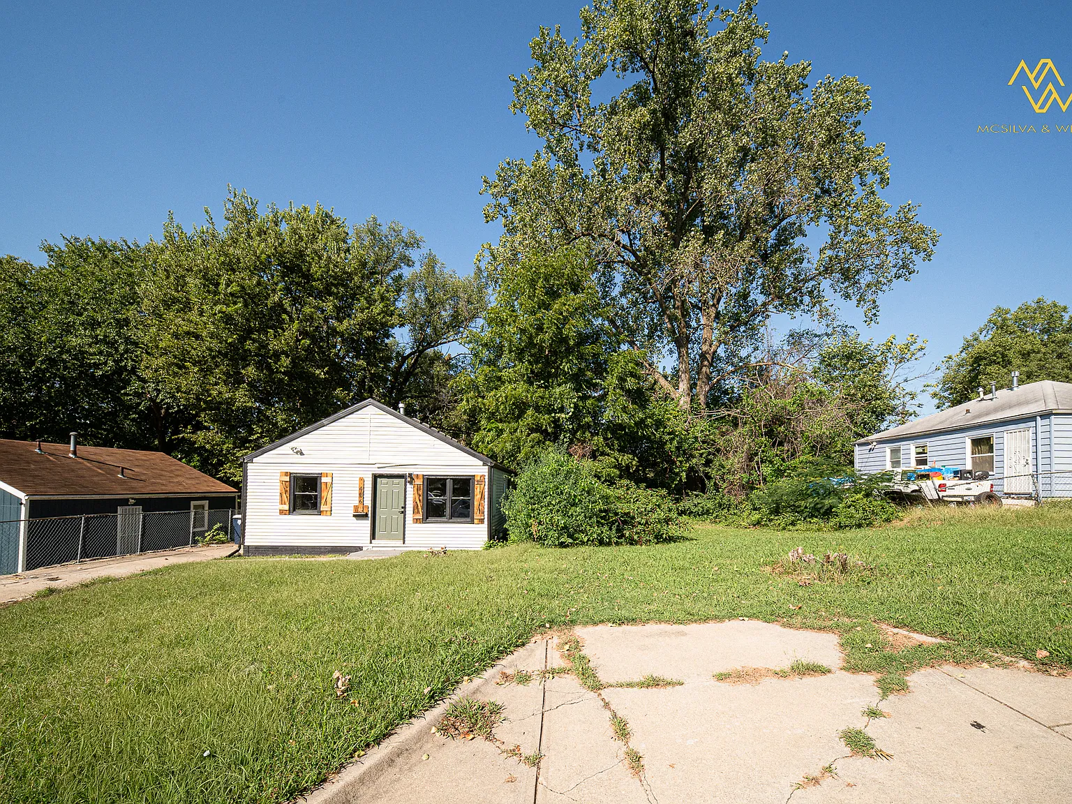 2 bed, 720 sqft, $1,400 — Photo 3