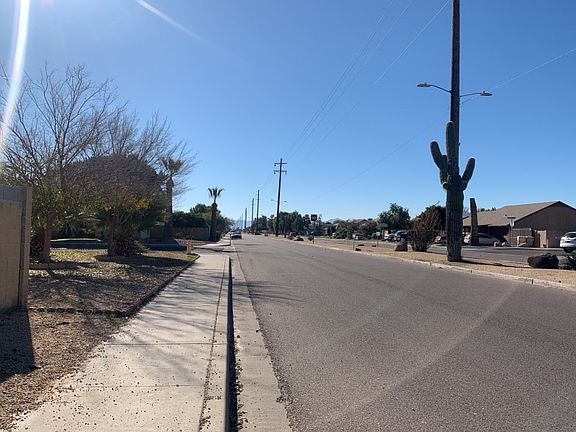 5th image of 6702 N 71st Ave