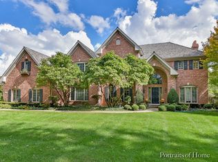 4003 Royal Fox Dr, St Charles, IL