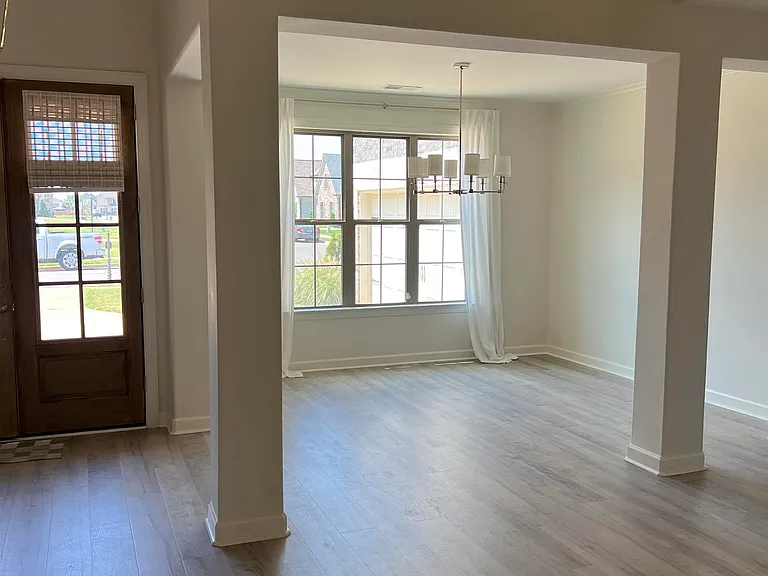 9746 Woodland Fox Ln N — Photo 10