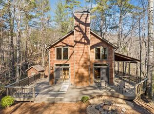 572 Nichols Branch Ln, Clayton, GA 30525