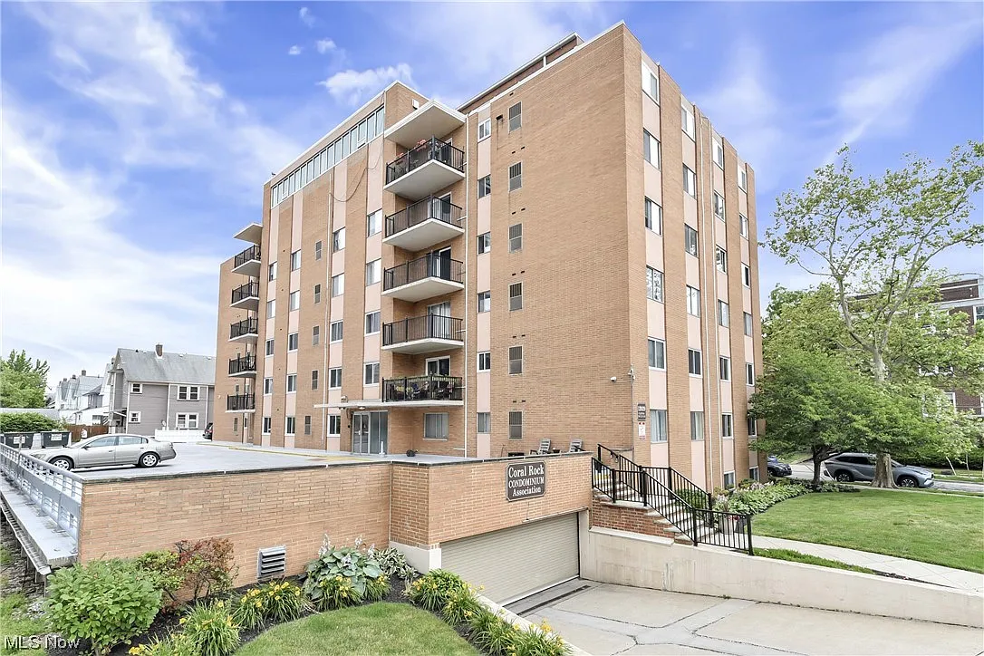 12029 Clifton Blvd APT 206 photo 1