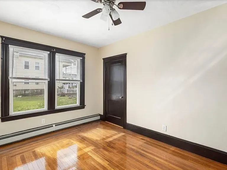 182 Juniper St #1 — Photo 5