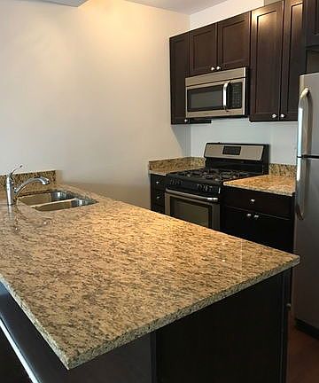 2nd image of 1464 S Michigan Ave APT 202