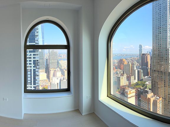 3rd image of 130 William St #53A