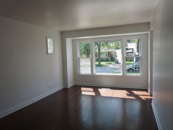 3rd image of 407 Oglesby Ave