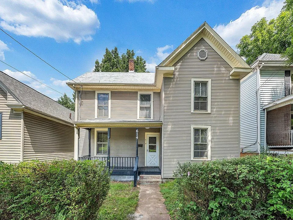 614 Elm Ave SE