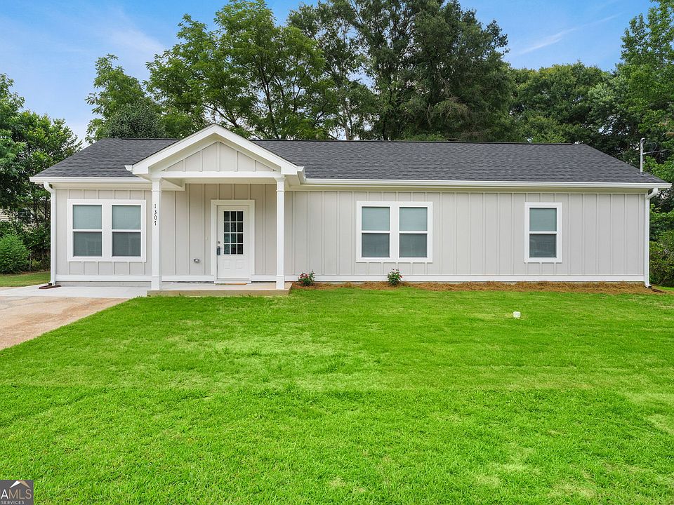1st image of 1307 Cochise Cir