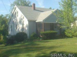 348 Ridgeway Ave, Cottage Hills, IL 62018