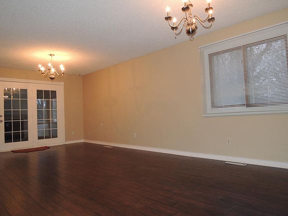 4th image of 869 125th Ln NE