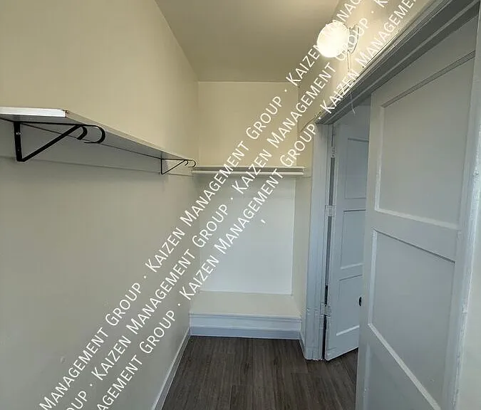 1634 Pine Ave #E — Photo 5