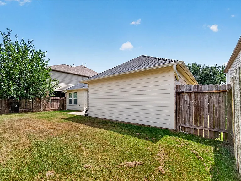 4915 Ibis Lake Ct — Photo 41