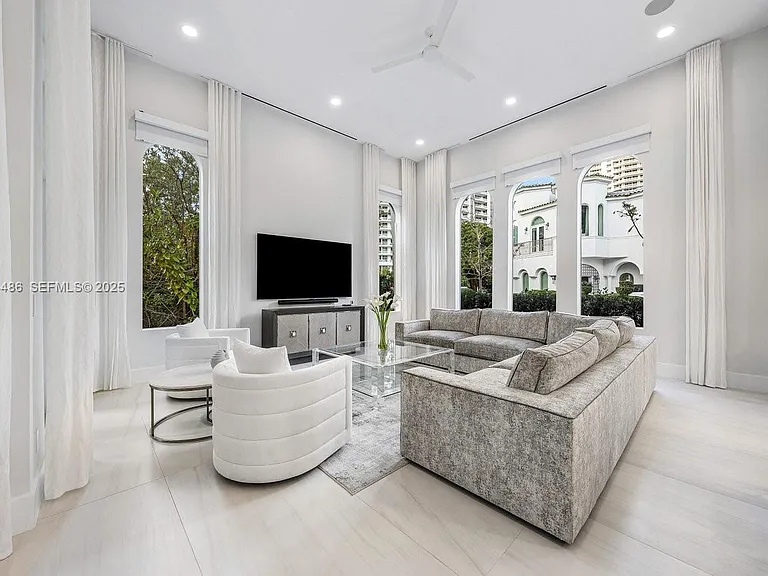 3912 Island Estates Dr — Photo 17