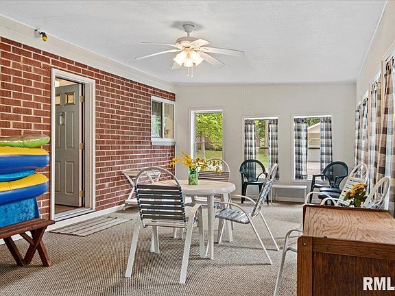5th image of 16106 Dogwood Ln