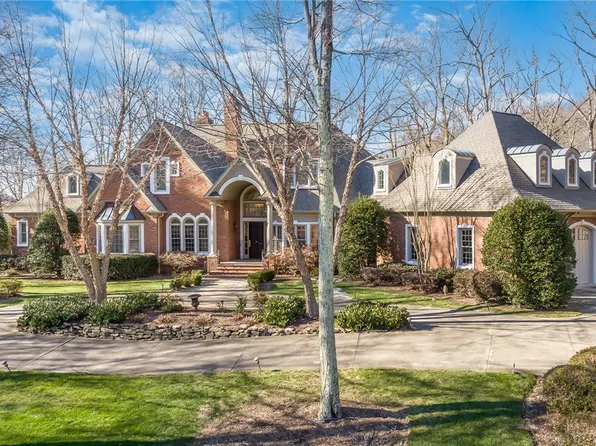 119 Snap Dragon Way, Landrum, SC 29356