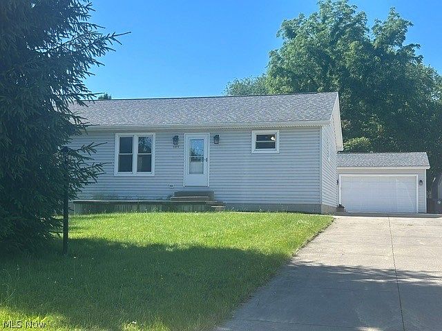 1st image of 2372 Triplett Blvd