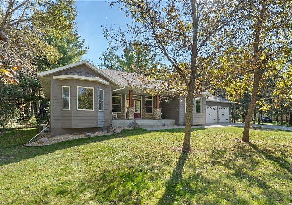 1st image of 3411 Pawnee Dr SE
