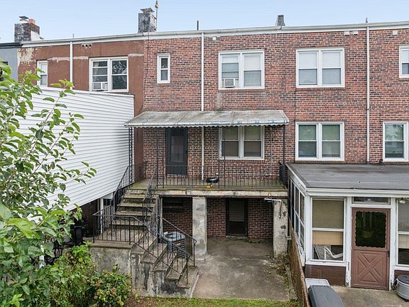 3rd image of 71 E 3rd St