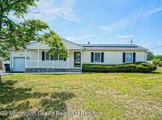 270 Essex Dr, Brick, NJ