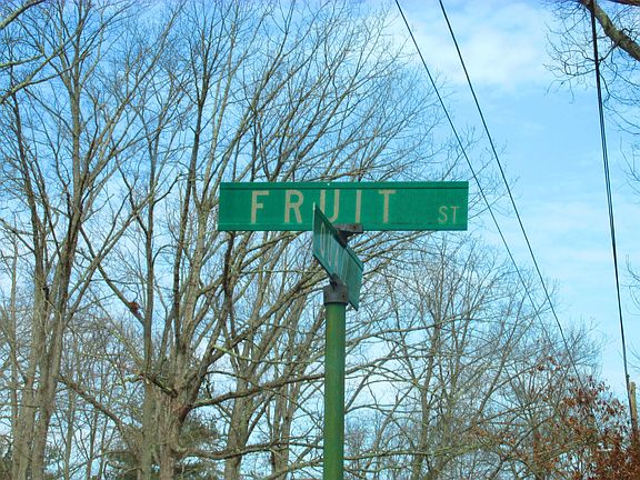 5th image of 2400 Fruit St