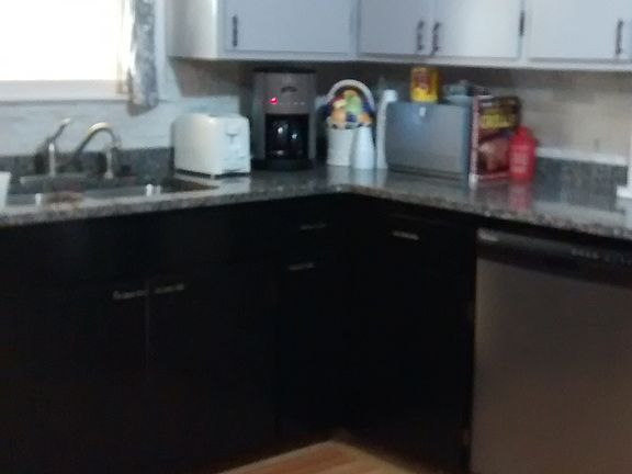 Kitchen, hardwood floors grancountertop