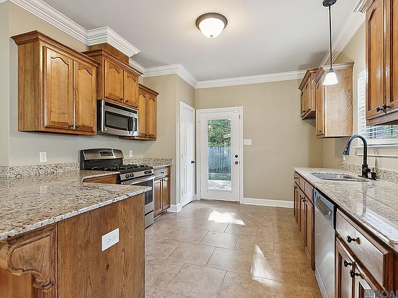 4th image of 17742 H S Brignac Dr