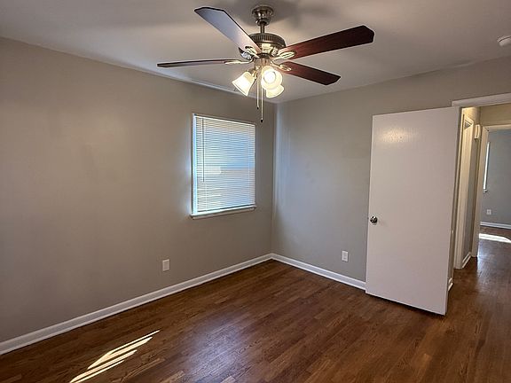 4th image of 1404 NW 103rd St