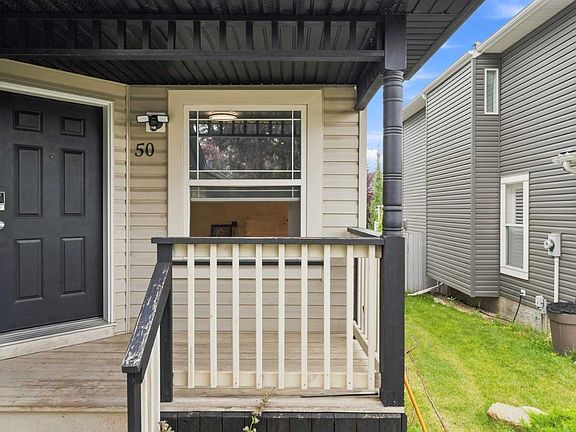 3rd image of 50 Somerglen Park SW