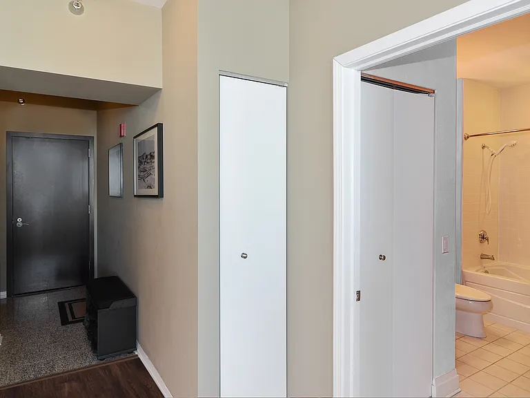 33 W Ontario St #41G — Photo 10