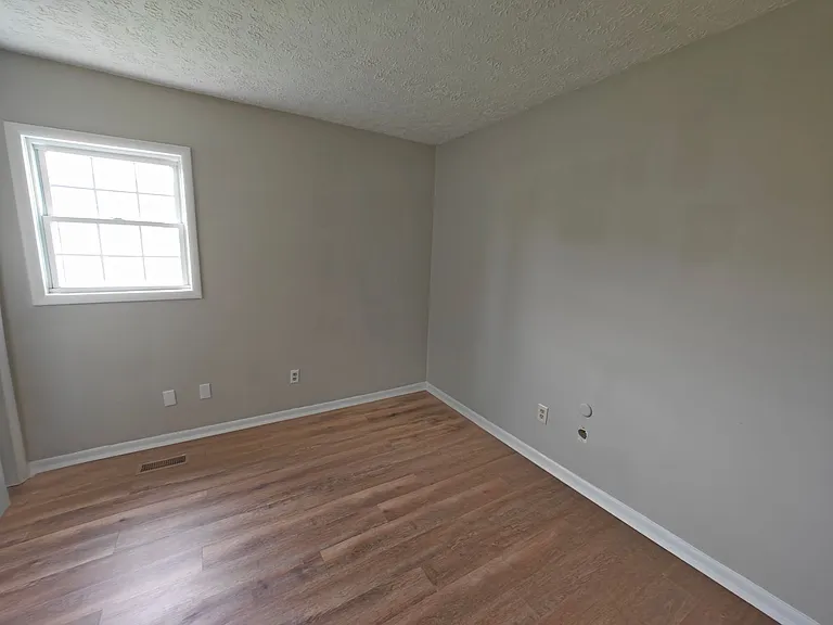 1442 Coachlite Dr — Photo 10
