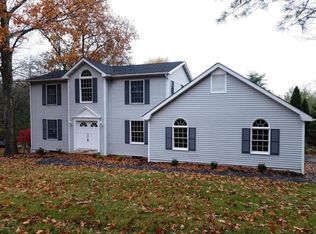 1580 Reish Rd, Stroudsburg, PA 18360