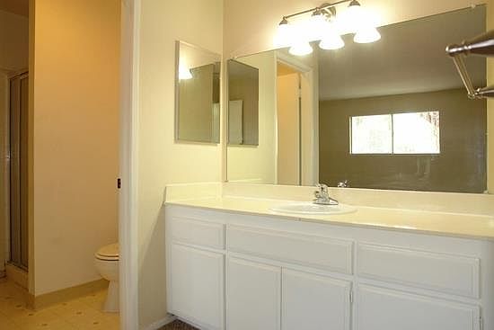 5th image of 259 N Capitol Ave Unit 254