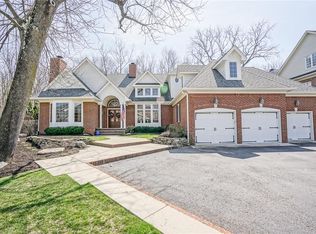 8007 Heyward Dr, Indianapolis, IN